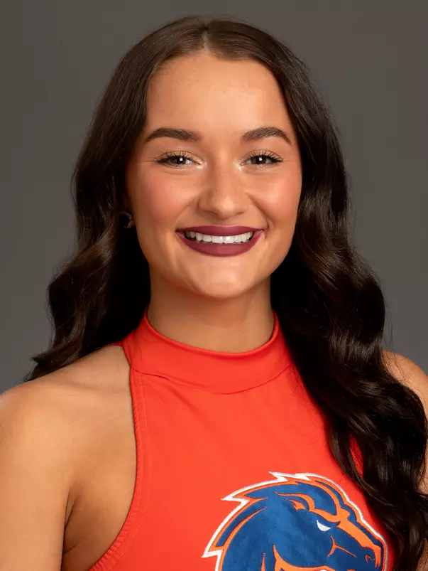Alissa Williamson spirit squad head shot