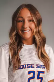 Lexi Chatterton headshot.