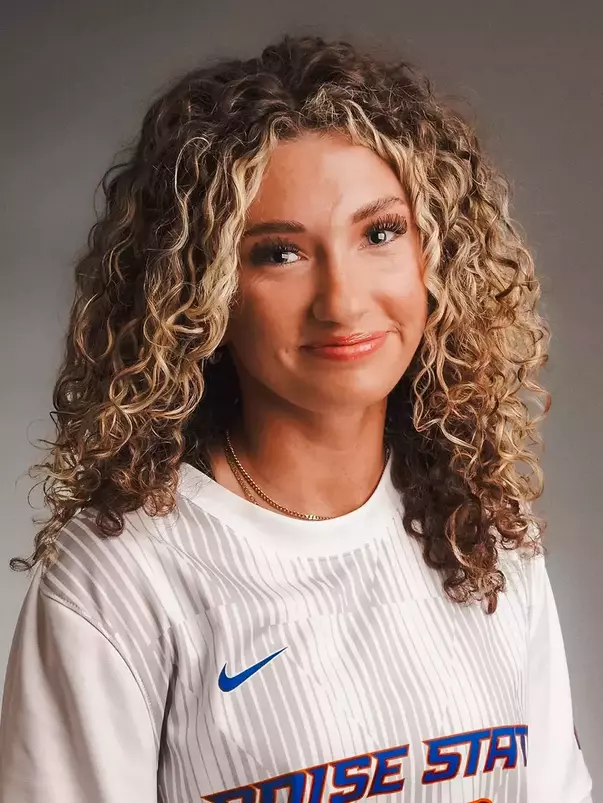 Kennedy Sullivan headshot.