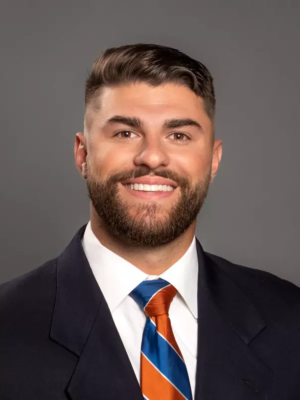 Jonah Dalmas headshot