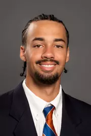 Malachi Nelson headshot