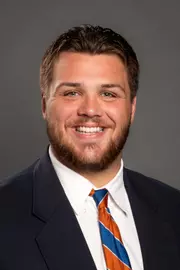 Hall Schmidt headshot