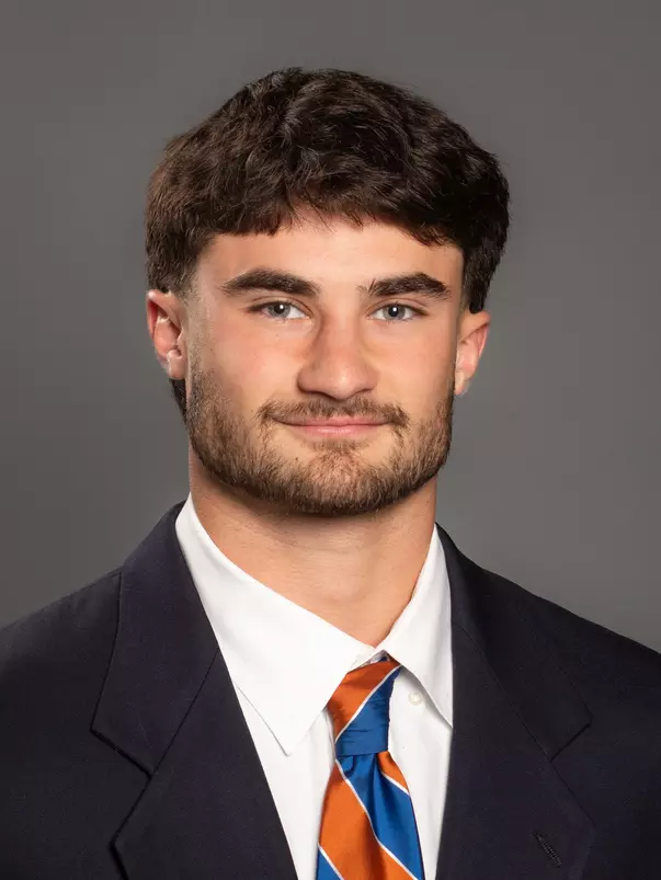 Hunter Steacker headshot