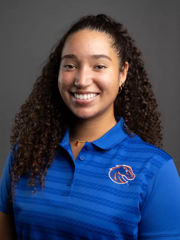 Lorelyz Marruffo head shot