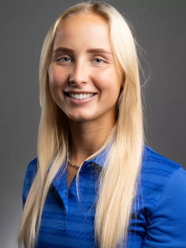 Zdena Safarova head shot