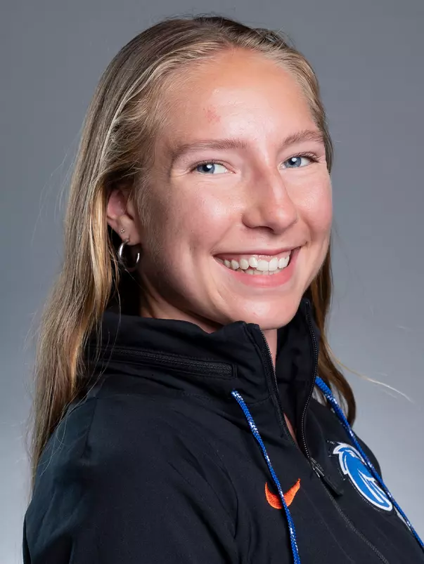 Lauren Larson head shot