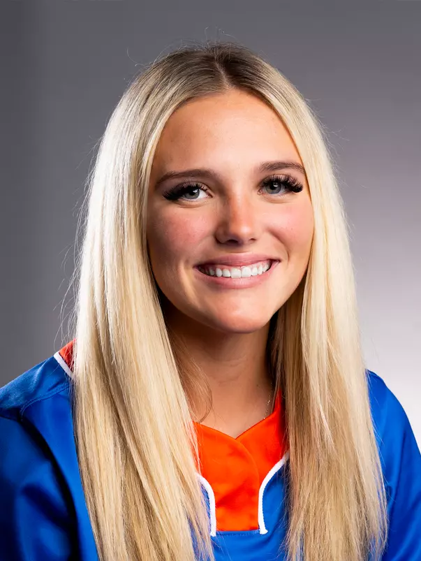 Leah McAnally portrait 2025