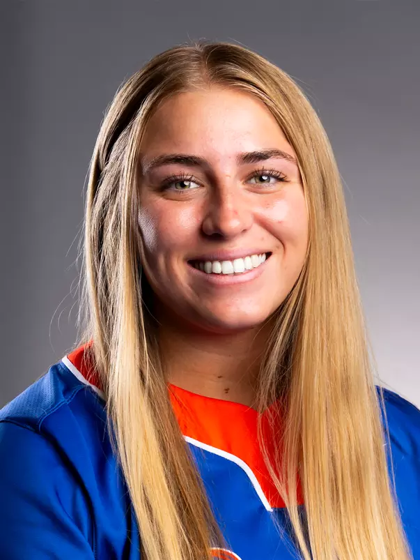 Mykenzie Hanna portrait 2025