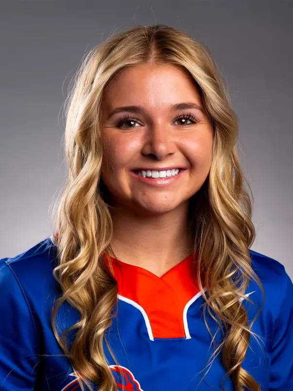 Sophia Knight portrait 2025