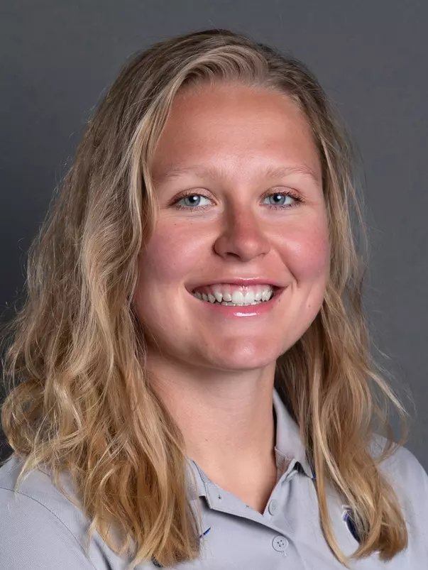 Kelsey Betthauser's 2024 portrait.