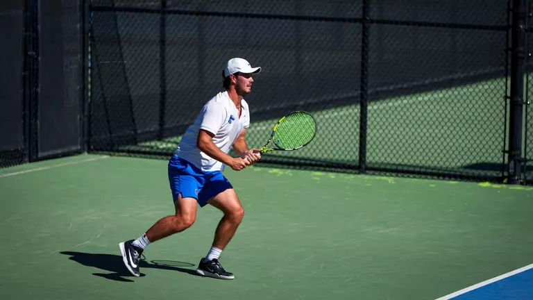 Baker Leads Broncos at Regional Championships