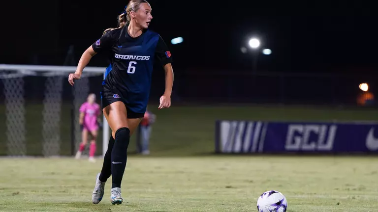 Broncos Host Utah State in Regular Season Finale