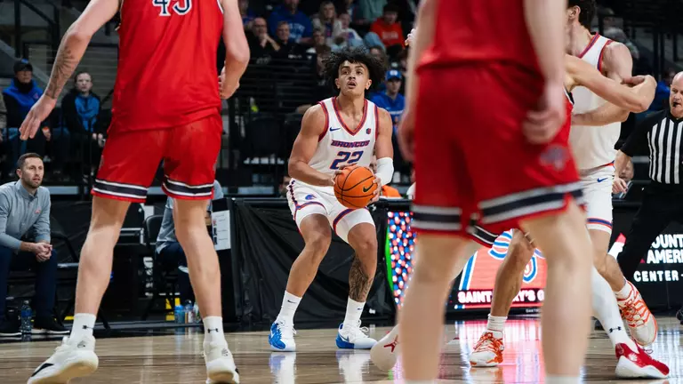 Boise State Wins Thriller in Nonconference Finale