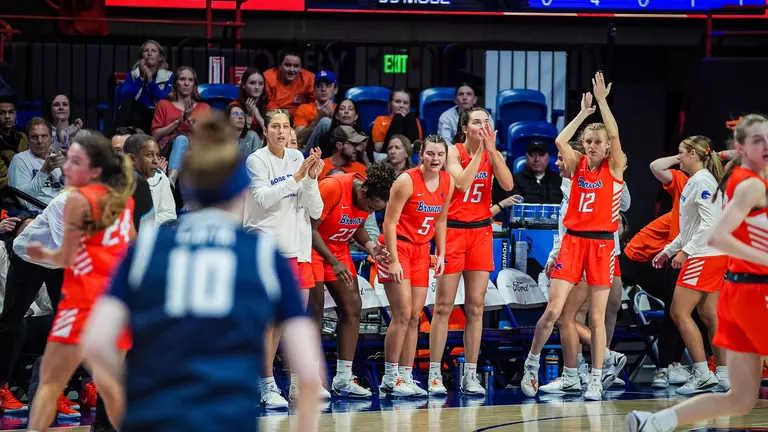 Pasco, Thompson Lift Broncos Past Aggies