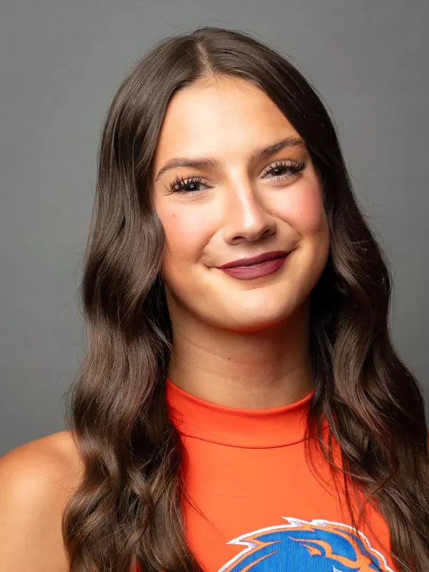 Delanie Munger's 2025-26 Spirit Squad portrait.