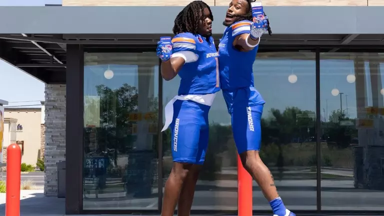 Boise State, Jacksons Announce Next Set of Collectible Football Trading Cards