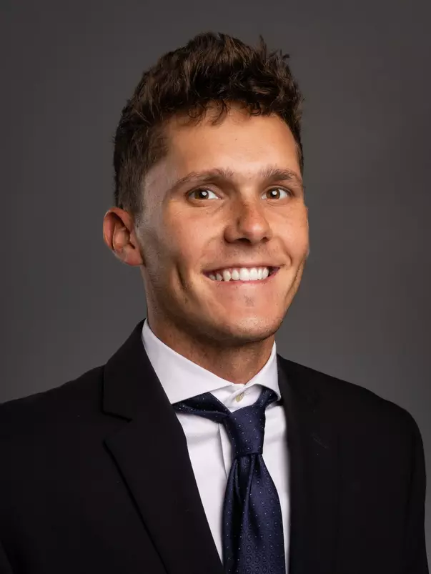 AJ Few poses for headshot during Boise State men's basketball media day