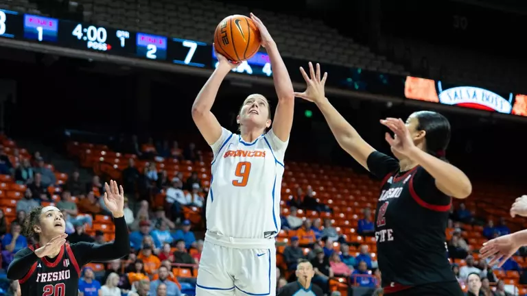 Hutton Guides Broncos to Victory in Career-High Game