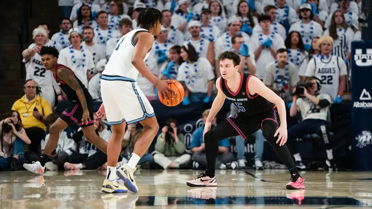 Broncos Fall to Aggies