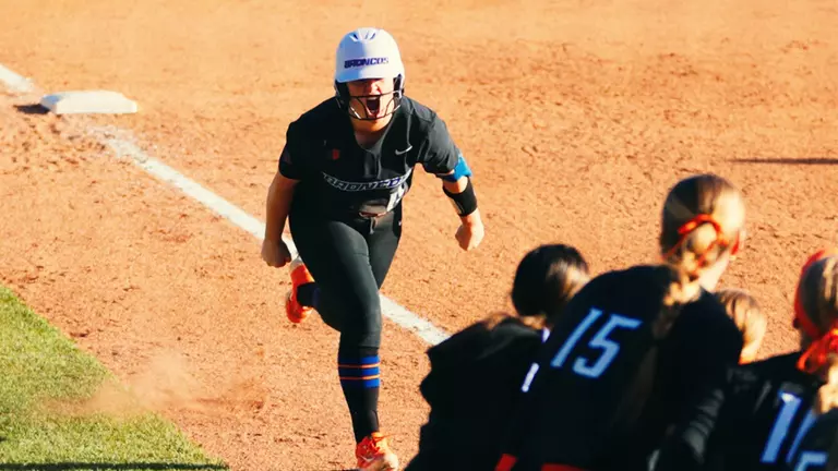 Broncos Rally Past 10th-Ranked Cardinal