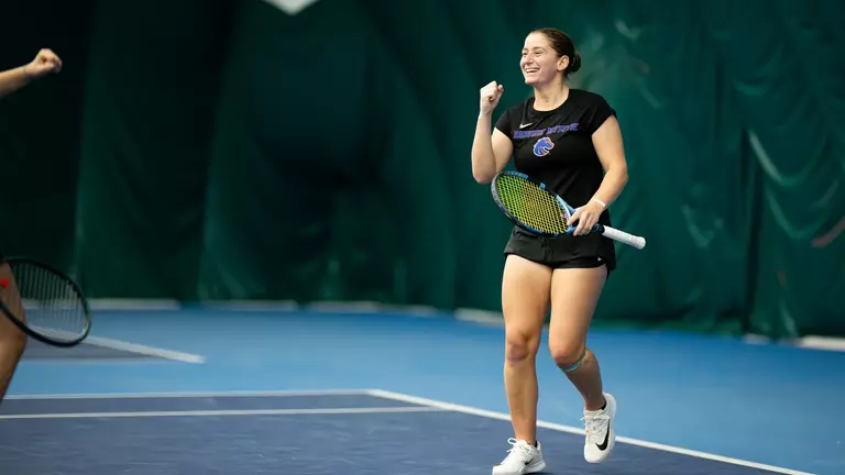 Boise State Wins Thriller at Wyoming