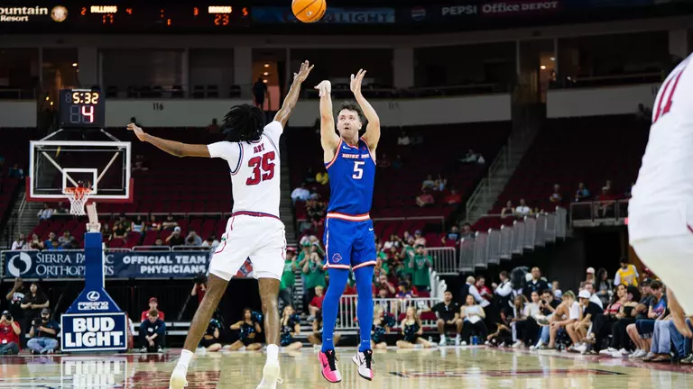 Broncos to Honor Seniors in Regular Season Home Finale