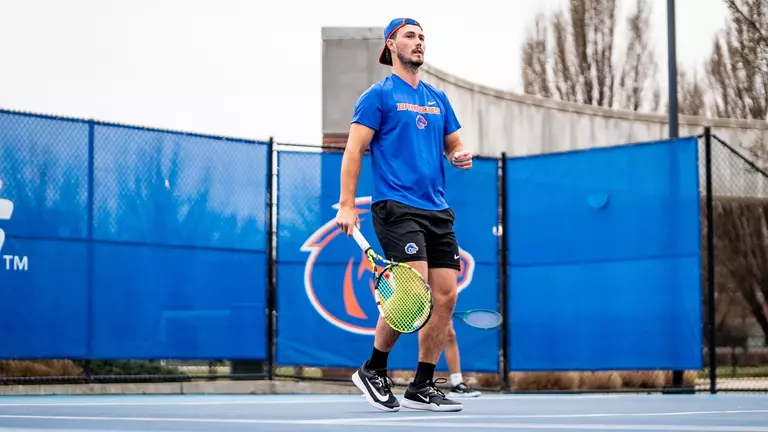 Broncos Sweep the Wolf Pack in Conference Home Opener