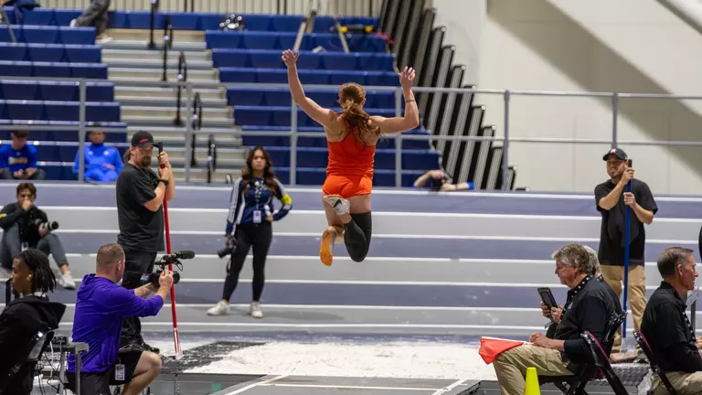 Eight Athletes Named to All-Mountain West Indoor Team