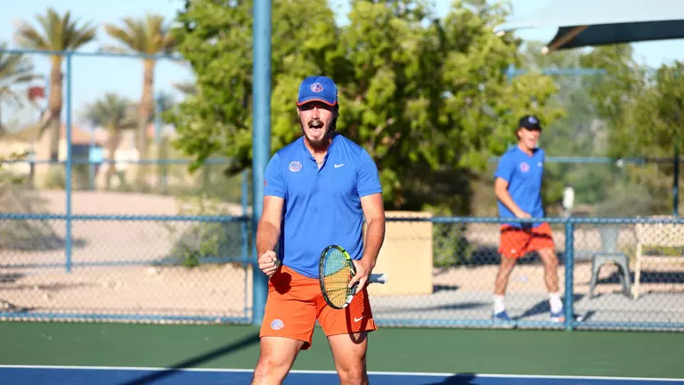 Broncos Dominant Lobos in Quarterfinal