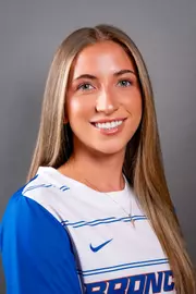 Sophie Schmautz headshot