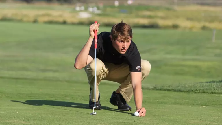 Bears Place 16th At Big 5 Invitational