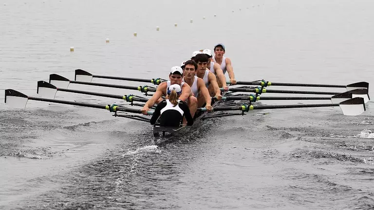 No. 4 Brown Men's Crew Sweeps No. 15 Dartmouth