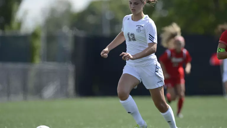 Siegelman, Cross Lead Women's Soccer Past Princeton, 2-0
