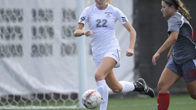 Women's Soccer Falls to Harvard in Overtime, 1-0