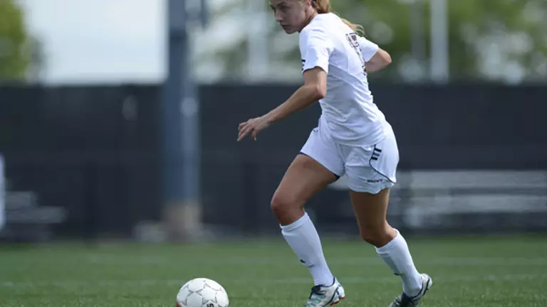 Women's Soccer Takes on Penn in Key Ivy League Battle on Saturday (7 PM)
