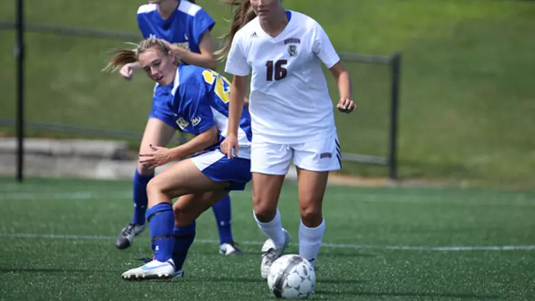 Waldman, Gould Lead Women's Soccer Over Cornell, 2-0