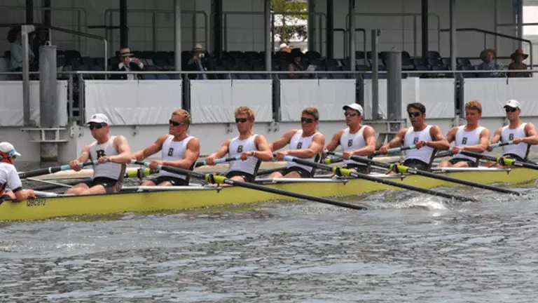 Men's Crew Wins Opening Race at Henley Royal Regatta