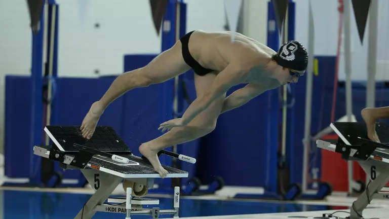 Men's Swimming & Diving Falls to Harvard and Penn