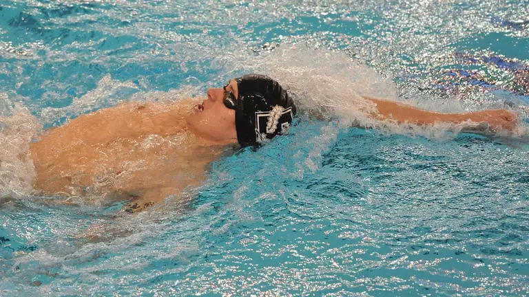 Men's Swimming & Diving Defeats Bryant and MIT
