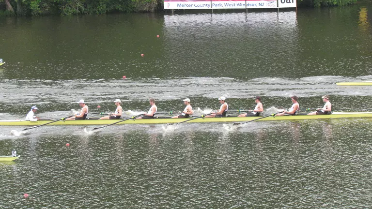 Men's Crew Completes Friday Heats to Open IRA Championship