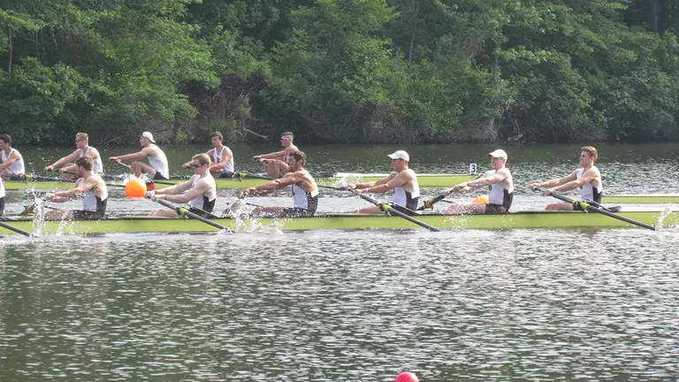 Men's Crew Ousted by Yale in Season Opener