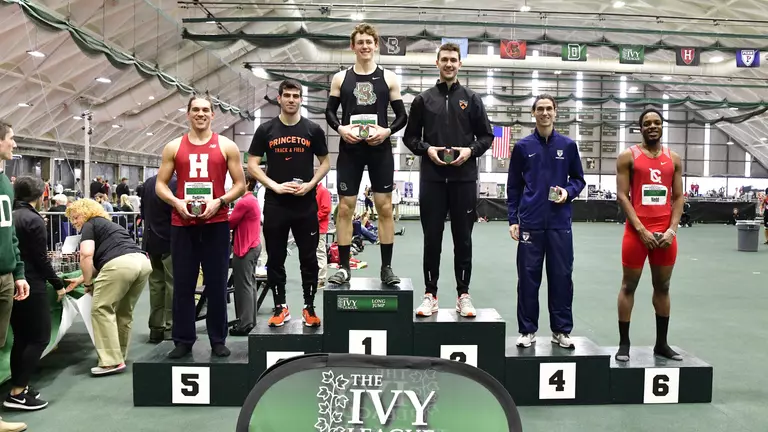 Katz Leads Men's Track & Field on Day One of Indoor Heps