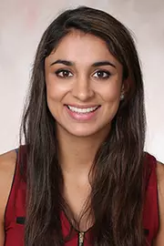 mehta_shayna_1819_002_web.jpg