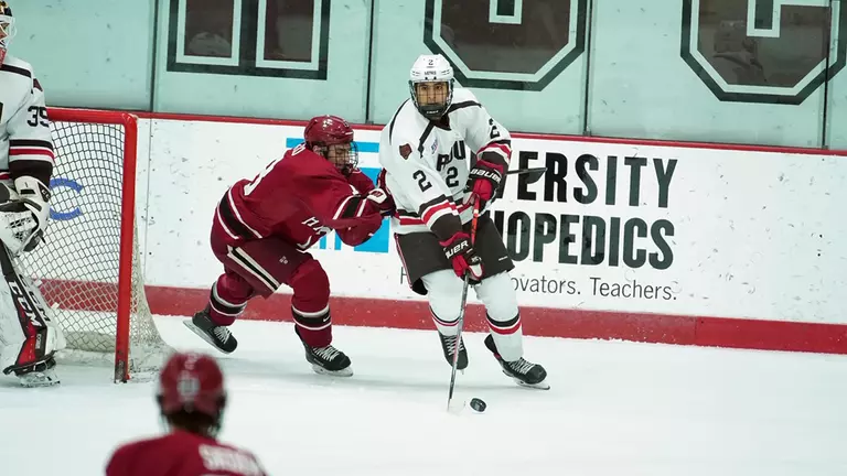 Berger Scores, Men’s Hockey Ousted by No. 13 Harvard, 4-1