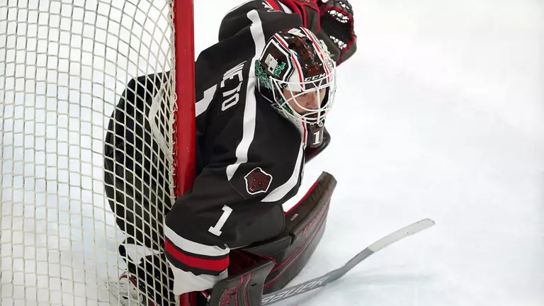 Men’s Hockey Blanks Princeton, 2-0, in Regular Season Finale