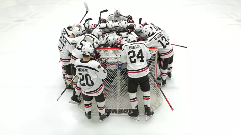 Men’s Hockey Announces Team Awards, Giuttari Tabbed MVP