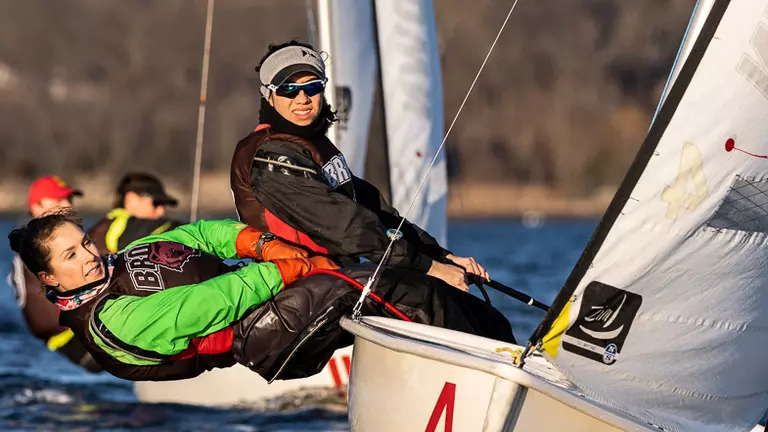 Women's sailing selected to participate in 2022 Women's Team Race National Championship