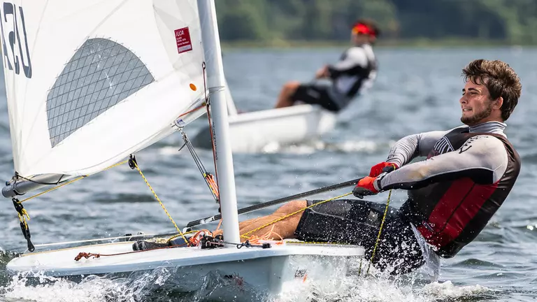 Borcherding wins NEISA Singlehanded Championship, Doble takes second