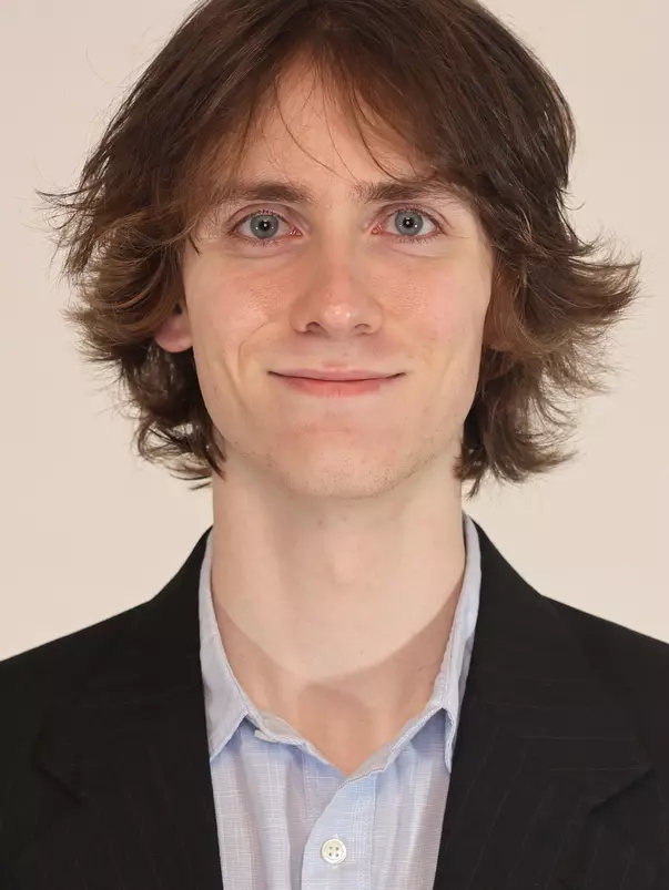 Alex_Finkelstein_Headshot_23