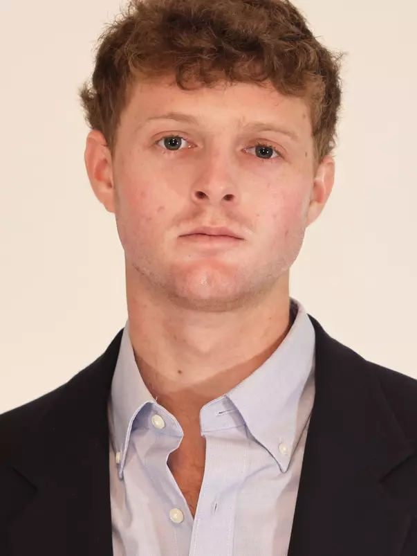 Oliver_Worth_Headshot_23